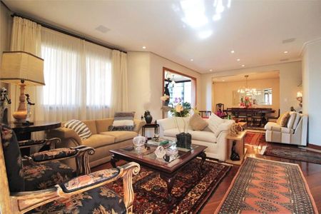 Apartamento à venda com 3 quartos, 200m² em Vila Uberabinha, São Paulo