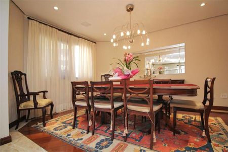 Apartamento à venda com 3 quartos, 200m² em Vila Uberabinha, São Paulo