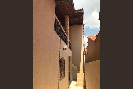 Casa à venda com 125m², 4 quartos e 2 vagas