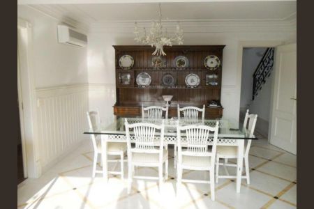 Apartamento à venda com 360m², 4 quartos e 6 vagas