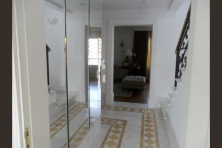 Apartamento à venda com 360m², 4 quartos e 6 vagas