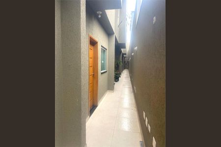 Casa à venda com 70m², 2 quartos e 1 vaga