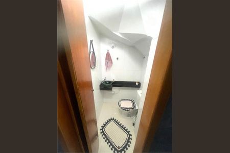 Casa à venda com 70m², 2 quartos e 1 vaga