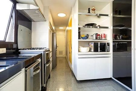 Apartamento à venda com 3 quartos, 500m² em Vila Morumbi, São Paulo