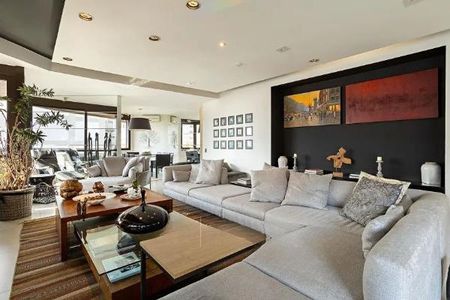 Apartamento à venda com 3 quartos, 500m² em Vila Morumbi, São Paulo