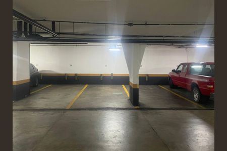 Apartamento à venda com 410m², 5 quartos e 4 vagas Apartamento à venda com 410m², 5 quartos e 4 vagasGarragem