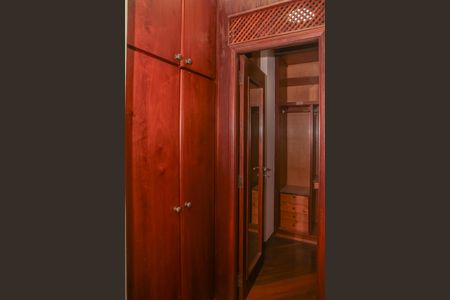 Apartamento à venda com 410m², 5 quartos e 4 vagas Apartamento à venda com 410m², 5 quartos e 4 vagasSuíte 1