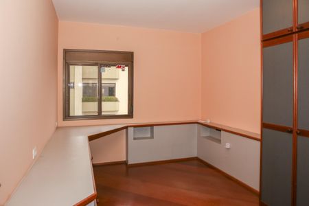 Apartamento à venda com 410m², 5 quartos e 4 vagas Apartamento à venda com 410m², 5 quartos e 4 vagasQuarto 1