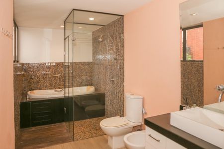 Apartamento à venda com 410m², 5 quartos e 4 vagas Apartamento à venda com 410m², 5 quartos e 4 vagasBanheiro da Suíte 3