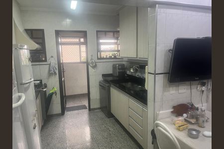 Apartamento à venda com 187m², 3 quartos e 4 vagas