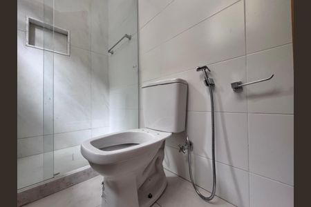 Casa de condomínio à venda com 660m², 5 quartos e 3 vagas Casa de condomínio à venda com 660m², 5 quartos e 3 vagasSuíte 5 - Banheiro