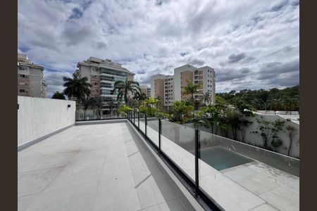 Casa de condomínio à venda com 660m², 5 quartos e 3 vagas Casa de condomínio à venda com 660m², 5 quartos e 3 vagasSuíte 1 Master - Terraço