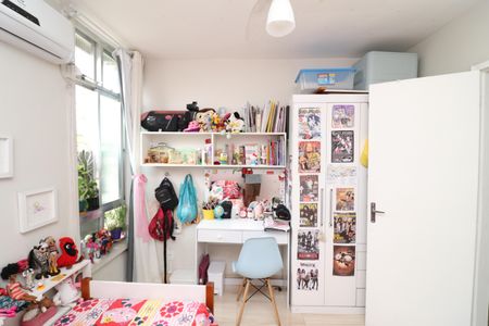 Quarto 1 de apartamento à venda com 2 quartos, 57m² em Portuguesa, Rio de Janeiro