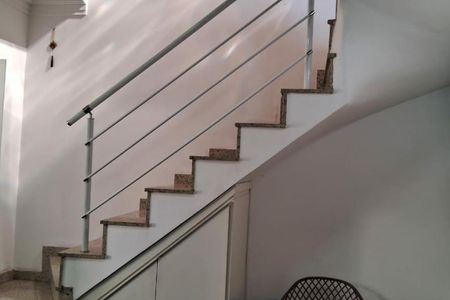 Casa à venda com 73m², 2 quartos e 2 vagas