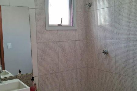 Casa à venda com 73m², 2 quartos e 2 vagas