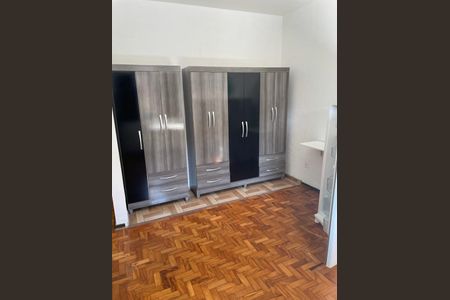 Casa à venda com 171m², 9 quartos e sem vaga