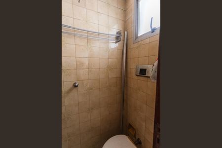Apartamento à venda com 70m², 2 quartos e sem vaga Apartamento à venda com 70m², 2 quartos e sem vagaBanheiro de serviço