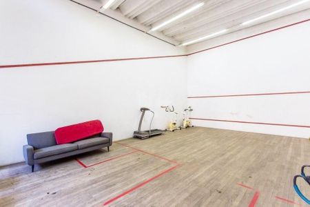 Casa à venda com 700m², 4 quartos e 4 vagas