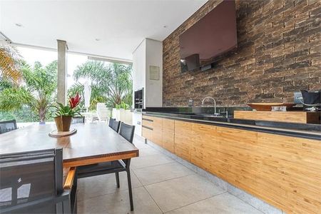 Casa à venda com 881m², 5 quartos e 15 vagas