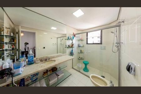 Apartamento à venda com 156m², 3 quartos e 2 vagas