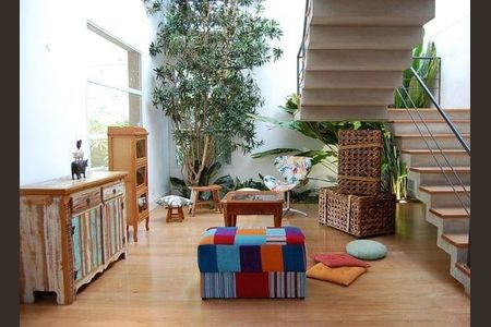 Casa à venda com 402m², 4 quartos e 3 vagas