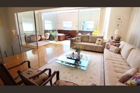 Apartamento à venda com 425m², 4 quartos e 4 vagas