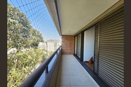 Apartamento à venda com 345m², 4 quartos e 6 vagas