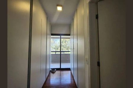 Apartamento à venda com 345m², 4 quartos e 6 vagas