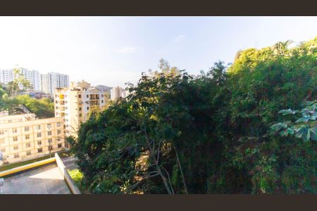 Apartamento à venda com 78m², 2 quartos e 1 vaga Apartamento à venda com 78m², 2 quartos e 1 vagaVista