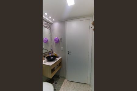 Apartamento à venda com 78m², 2 quartos e 1 vaga Apartamento à venda com 78m², 2 quartos e 1 vagaBanheiro da Suíte