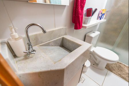 Apartamento à venda com 50m², 2 quartos e 1 vaga Apartamento à venda com 50m², 2 quartos e 1 vagaBanheiro