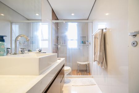 Apartamento à venda com 143m², 3 quartos e 3 vagas