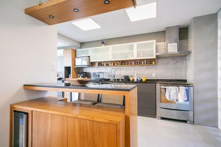 Apartamento à venda com 143m², 3 quartos e 3 vagas