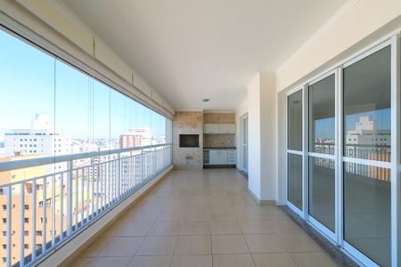 Apartamento à venda com 243m², 4 quartos e 4 vagas Apartamento à venda com 243m², 4 quartos e 4 vagasVaranda Gourmet