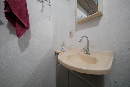 Casa à venda com 125m², 3 quartos e 2 vagasBanheiro 2