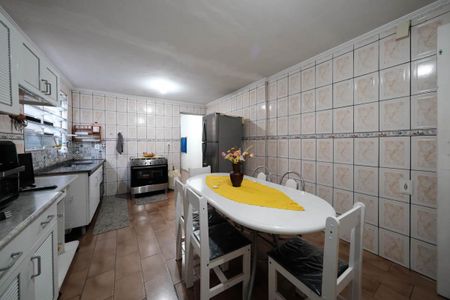 Casa à venda com 125m², 3 quartos e 2 vagasCozinha