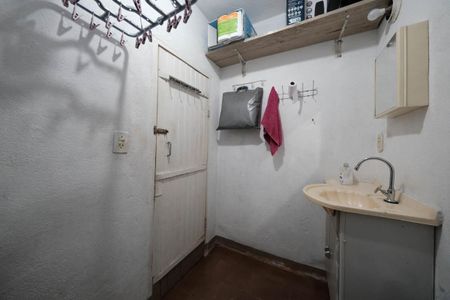 Casa à venda com 125m², 3 quartos e 2 vagasBanheiro 2