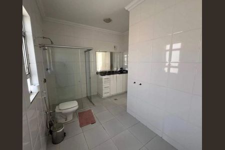 Casa para alugar com 361m², 4 quartos e 4 vagas