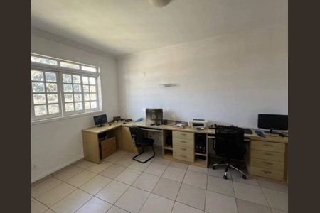 Casa para alugar com 361m², 4 quartos e 4 vagas