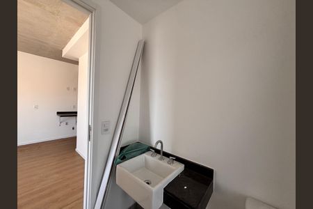 Studio à venda com 30m², 1 quarto e sem vaga Studio à venda com 30m², 1 quarto e sem vagaBanheiro