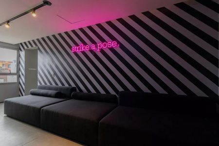 Studio à venda com 30m², 1 quarto e sem vaga Studio à venda com 30m², 1 quarto e sem vagaÁrea comum