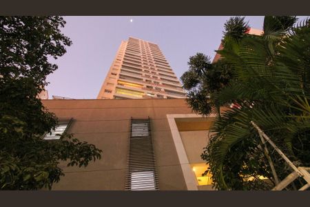 Apartamento à venda com 62m², 2 quartos e 2 vagas Apartamento à venda com 62m², 2 quartos e 2 vagasFachada