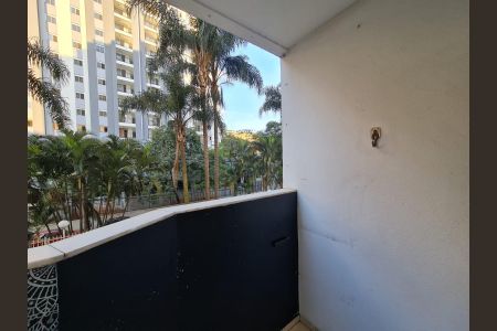 Apartamento à venda com 74m², 3 quartos e 2 vagasSala