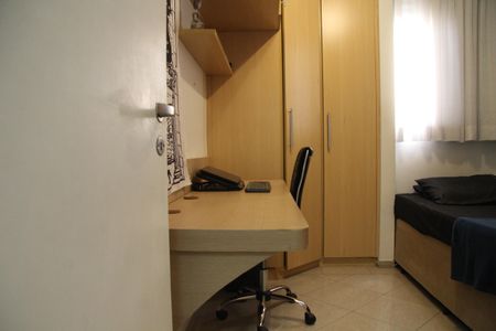 Apartamento à venda com 74m², 3 quartos e 2 vagasQuarto 2