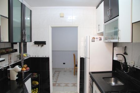 Apartamento à venda com 74m², 3 quartos e 2 vagasCozinha e Área de Serviço