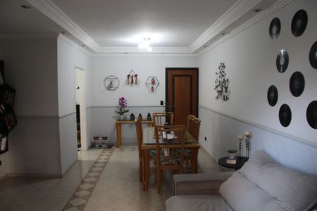 Apartamento à venda com 74m², 3 quartos e 2 vagasSala
