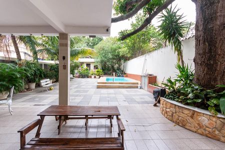 Casa à venda com 159m², 3 quartos e 1 vaga Casa à venda com 159m², 3 quartos e 1 vagaÁrea externa