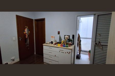 Casa à venda com 237m², 4 quartos e 4 vagas Casa à venda com 237m², 4 quartos e 4 vagasSuíte 2