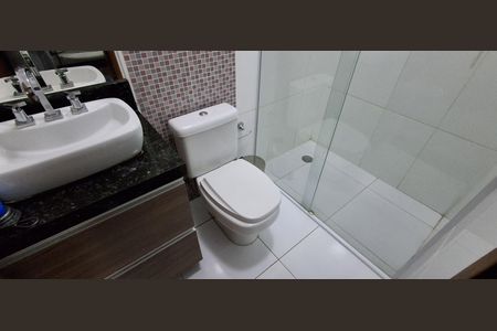 Casa à venda com 237m², 4 quartos e 4 vagas Casa à venda com 237m², 4 quartos e 4 vagasBanheiro Suíte 2