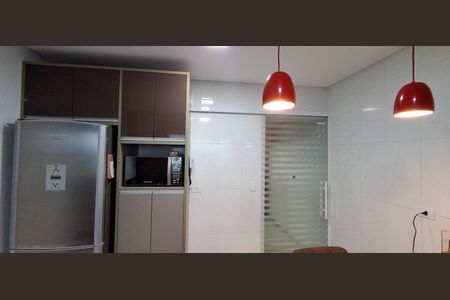 Casa à venda com 237m², 4 quartos e 4 vagas Casa à venda com 237m², 4 quartos e 4 vagasCozinha